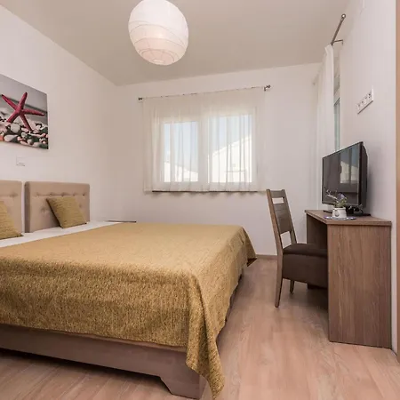 Vila In Croatia By The Adriatic Coast Sukosan