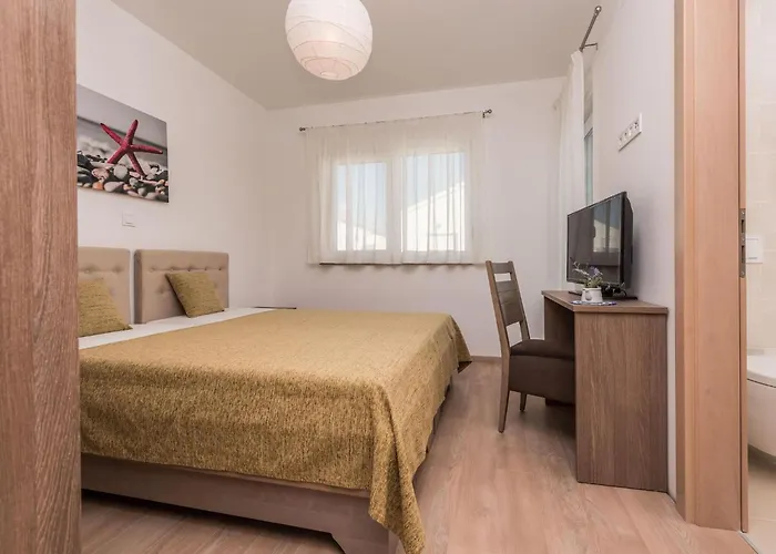 Villa In Croatia By The Adriatic Coast Sukošan